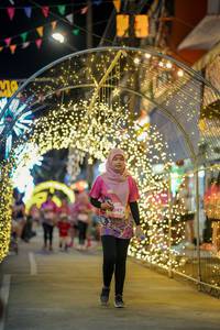 BIB: 247
                            <button type="button" onclick="openModal(24742742)" class="btn btn-primary btn-sm float-right btn-popup" data-toggle="modal" data-target=".modal-high-quality">
                        <i class="fas fa-shopping-cart"></i> Add to Cart
                    </button>
                                            <button type="button" onclick="isThisMe(24742742, true)" class="btn btn-success btn-sm float-right btn-popup btn-isme hidden" data-toggle="tooltip" data-placement="bottom" title="นี่คือรูปของคุณใช่ไหม คลิกที่นี่เพื่อเอาเข้าอัลบั้ม">
                        <i class="fas fa-plus"></i> Add to album
                    </button>
                    <button type="button" onclick="isThisMe(24742742, false)" class="btn btn-warning btn-sm float-right btn-popup btn-isnotme hidden">
                        <i class="fas fa-ban"></i> Remove from album
                    </button>